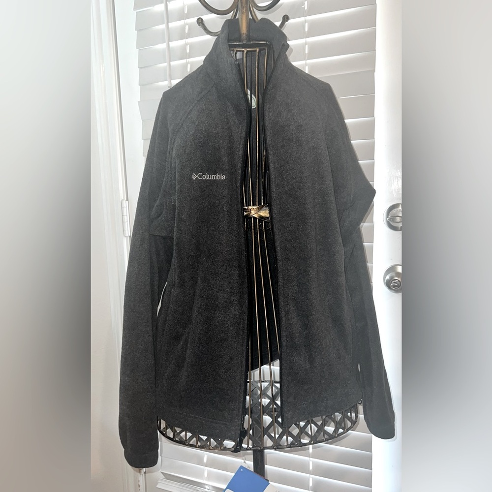 Large NWT Columbia Jacket. Branded with Tequila Patron - Grey